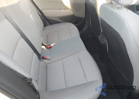 2017 Hyundai Elantra Se z USA, uszkodzony, nr VIN 5NPD84LF4HH082931